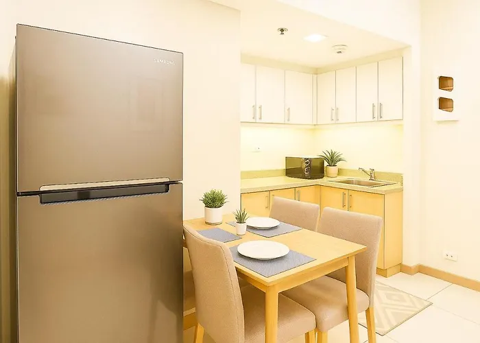 Lovely 1br W Sunset Near Solaire, Okada, Airport Manila