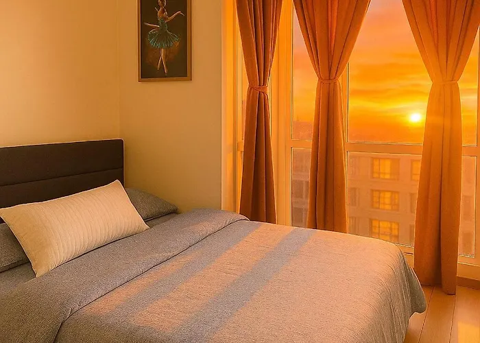 Lovely 1br W Sunset Near Solaire, Okada, Airport